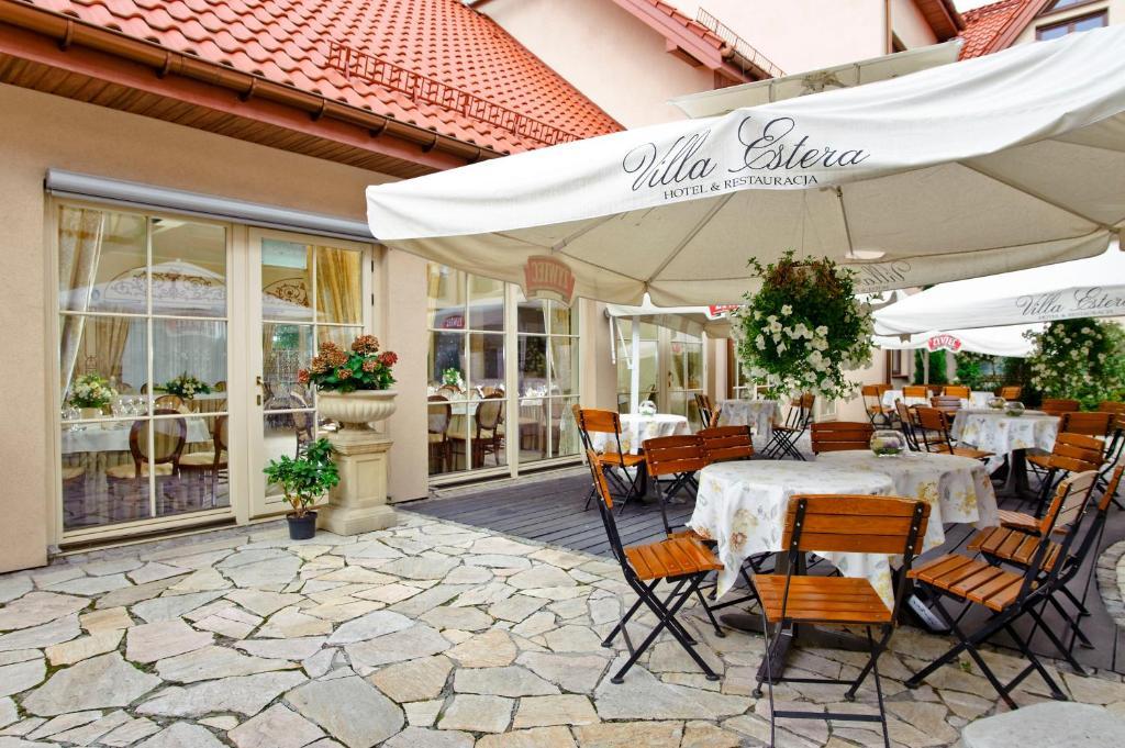 Villa Estera - Hotel & Restauracja Michałowice Dış mekan fotoğraf