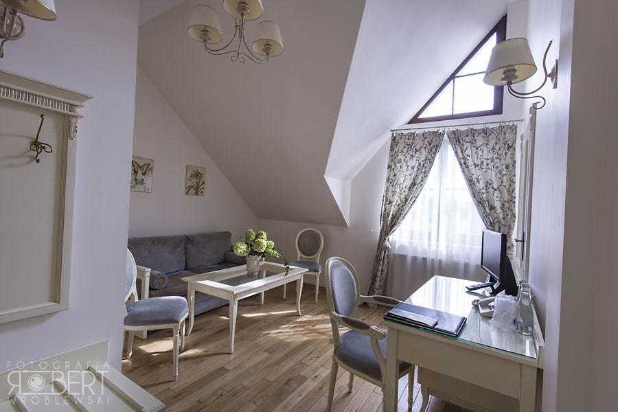 Villa Estera - Hotel & Restauracja Michałowice Dış mekan fotoğraf
